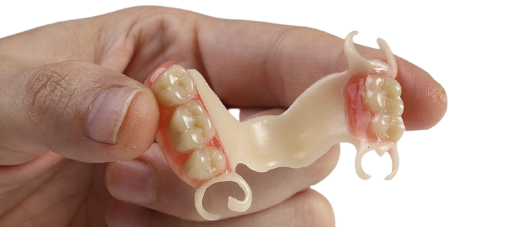 Фото съемного зубного протеза Квадротти