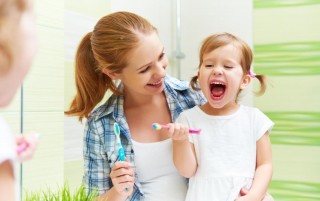 Чистка зубов как залог здоровья и привлекательности